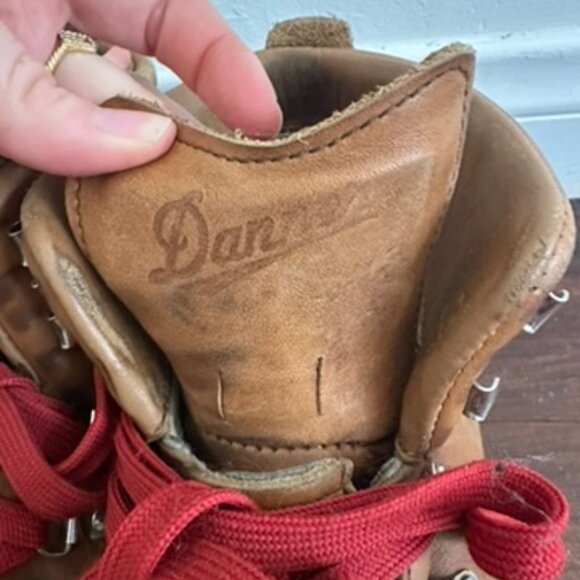 Danner Women's Mountain Light Cascade Hiking Boots - Picture 3 of 13